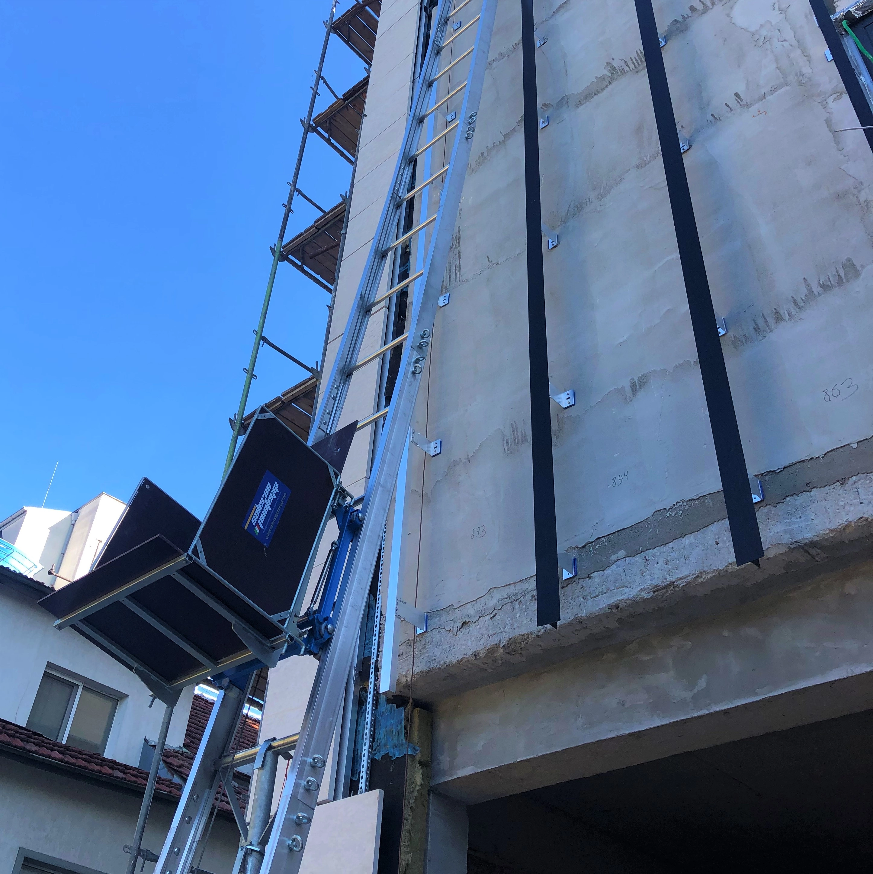 Ladder lift hoists for rent