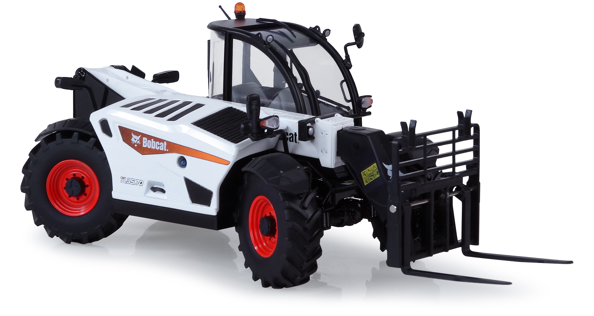 BOBCAT agricultural telehandler for rent