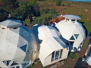 сферични геодезични куполни къщи с вишка от стройрент